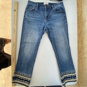 (30x26) Driftwood Colette Embroidered Jeans size 29 8